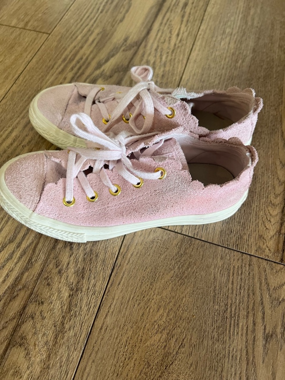 Converse Kids Pink Scallop-Trim Suede Sneakers